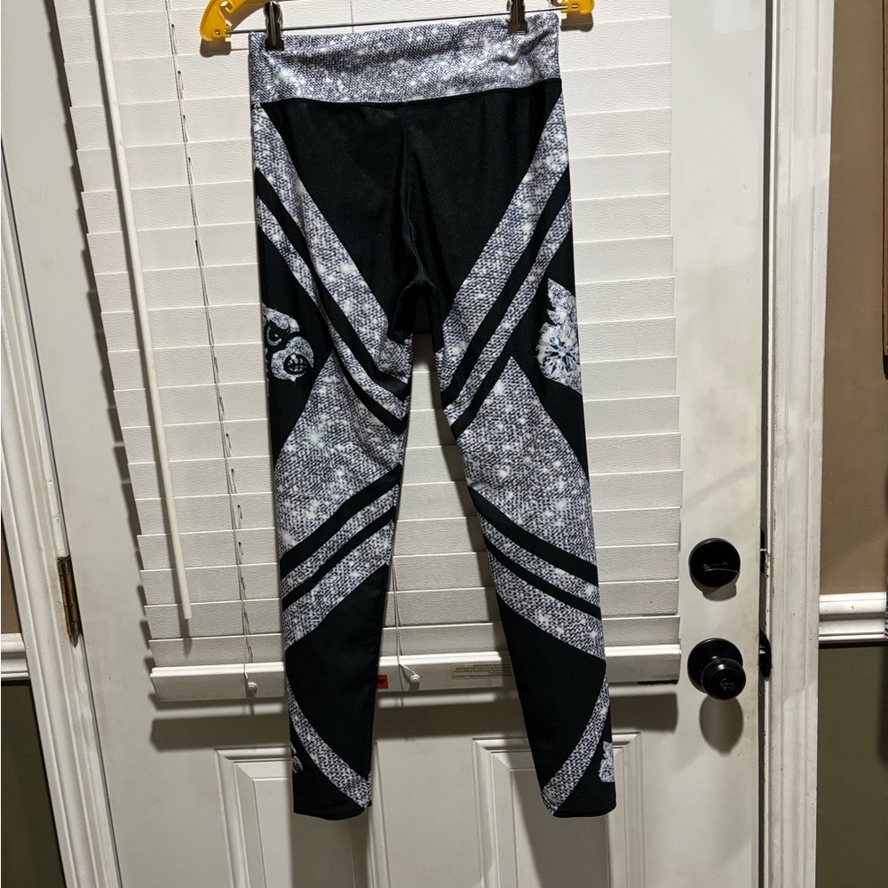 Black and Silver Patterned Leggings